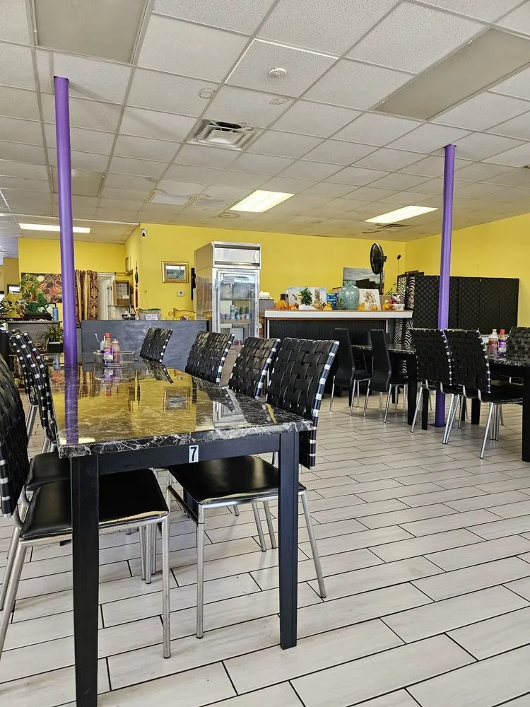 Café Bích Nga, 5572 Park Blvd N, Pinellas Park, FL 33781